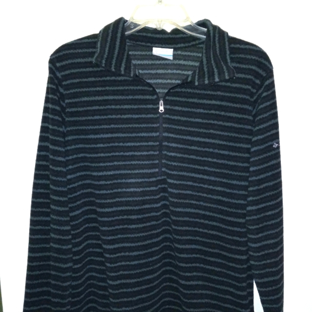 Columbia women's size L black & gray 1/2 zip pullover fleece